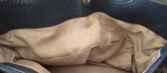 Kožená taška Michael Kors, na plece, aj crossbody - 10