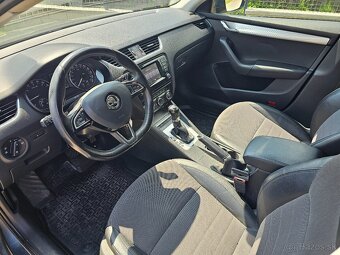 ŠKODA OCTAVIA COMBI III 2.0 TDI DSG STYLE - 10