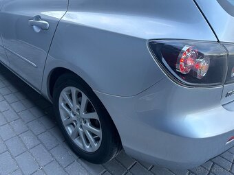 Mazda 3 1.6 Benzín 77kw rok 2009 - 10