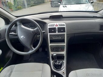 Peugeot 307 - 10