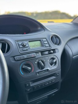 Toyota Yaris 1 - 10