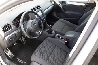Volkswagen Golf 1.6 TDI z roku 2011 - 10