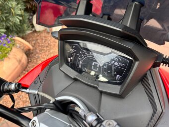 Aprilia SR GT 125 - 10