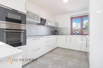 ALL INCLUSIVE | NA PREDAJ 4 IZBOVÝ RODINNÝ DOM S GARÁŽOU, JA - 10