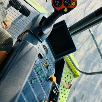 CLAAS LEXION 570 - 10