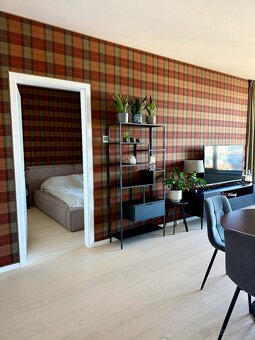 Prenájom 2-izbového bytu v Sky Parku s výhľadom na hrad - 10