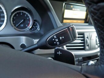 Mercedes E200 T W212 avantgarde automat - 10