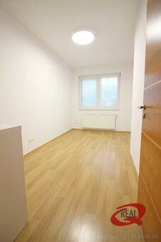 3-IZBOVÝ BYT NA KOLIBE, 2xPARKING A VEĽKÁ LOGGIA - 10