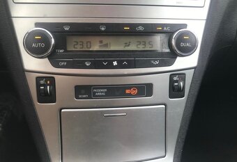 náhradné diely na: Toyota Avensis Combi 2.2 D-4D, 2.0 D-4D - 10