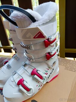 Dievčenské lyžiarky - 10