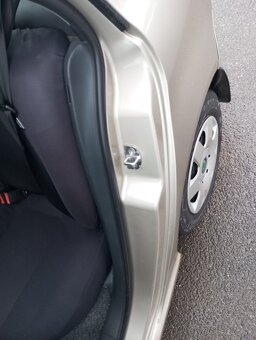 Škoda Fabia 1.2 - 10