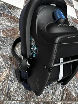 Vajíčko Maxi Cosi CakbrioFix - 10