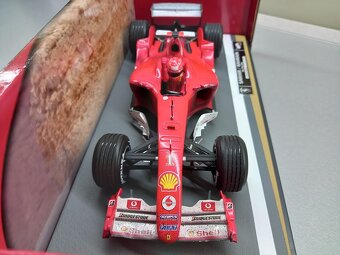 F1 FERRARI F2004 GP BAHRAIN 2004 SCHUMACHER HOTWHEELS 1:18 - 10
