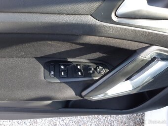 Peugeot 308 1.6 BlueHDi S&S Access 2017 - 10