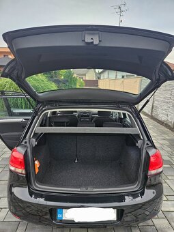 Volkswagen Golf - 10