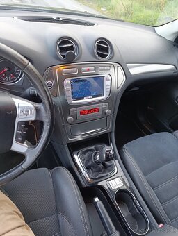 Ford Mondeo 2.0 TDCi DPF Titanium - 10