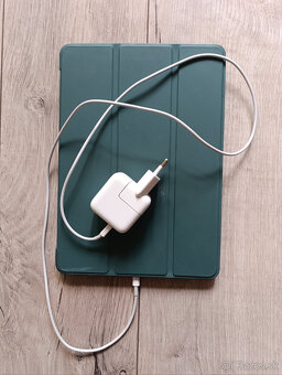 Apple iPad (6th Generation) Wi-Fi 32GB + Apple Pencil 1 - 10