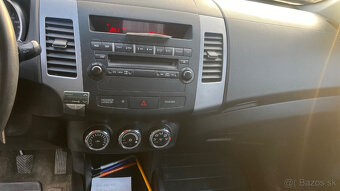 377. MITSUBISHI OUTLANDER 2.2 Di-D 4N14 - 10