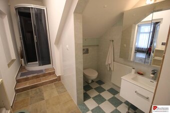 REB.sk prenájom 3 izb. byt (120m2) + terasa v rodinnom dome - 10