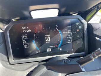 Yamaha Tmax 560 tech max - 10