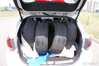 Hyundai i40 CW 1.7 CRDi HP Premium - 10