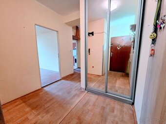 2 izbový byt NOBELOVA - 59 m2 , loggia ................... - 10