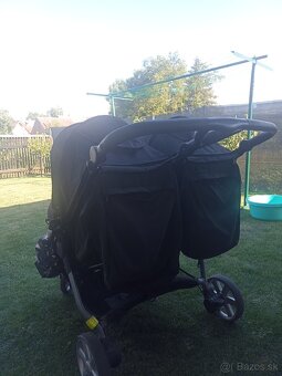 Súrodenecký kočík Britax - 10