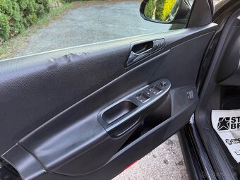 VW PASSAT 2,0 TDi 103 kW DSG - 10