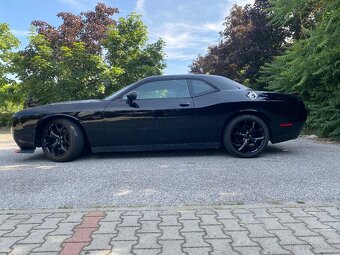 Dodge Challenger 5.7 Hemi V8 Super Track Pack - 10