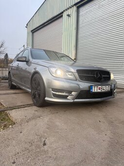 Mercedes C250 4Matic - 10