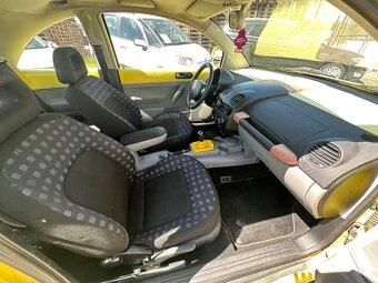 Volkswagen New Beetle 2.0 - 10
