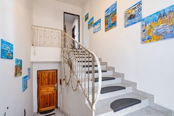 DVOJGENERAČNÝ RODINNÝ DOM S PODNIKATEĽSKÝM PRIESTOROM - 10