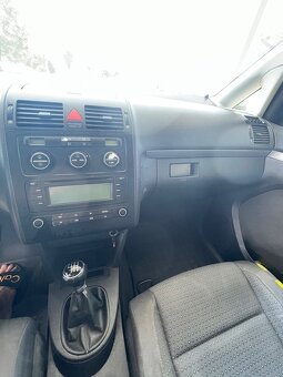 Volkswagen Touran Van 2.0 TDI - 10