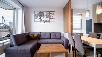 Štýlový kompletne zariadený 2izb byt s balkónom a parkovaním - 10