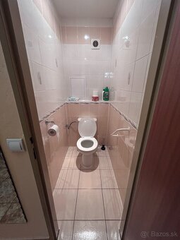 3 izbový byt v žiadanej lokalite Komenského 2222 v Trebišove - 10