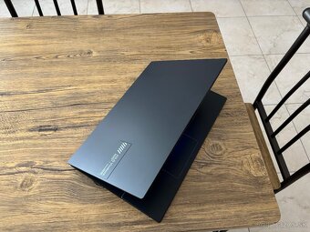 Asus Vivobook GO/Notebook/4GB RAM DDR5/128GB NvMe SSD - 10