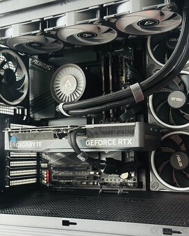 Výkonný herný počítač – i9 14900K / 64GB RAM / RTX 5070 Ti / - 10