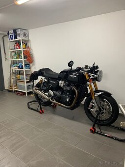 Triumph Thruxton RS 2024 - 10