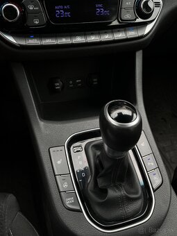 Hyundai I30 1.6 CRDi 100kw Automat - 10