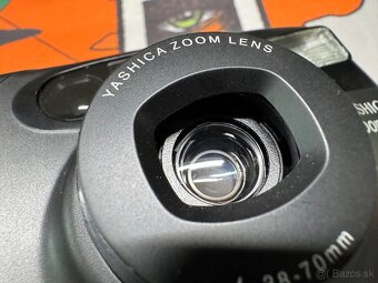 Analógový fotoaparát Yashica Zoomate 70 - 10