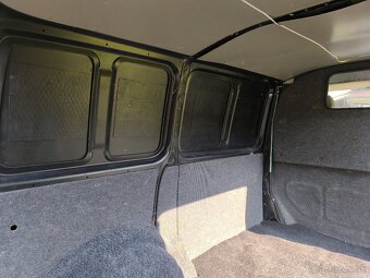 Volkswagen Transporter T5 - 10