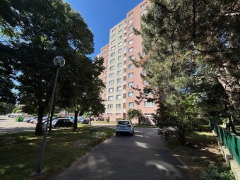 2i. byt 55m, Furdekova ul., Petržalka, 4p., kompletná RŠ - 10