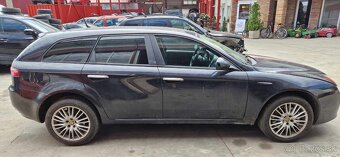 Alfa Romeo 159 2,4JTD 154kw kód motora: 939A9000 - 10