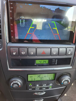 KIA SORENTO 2,5 diesel 4x4 AUTOMAT - 10