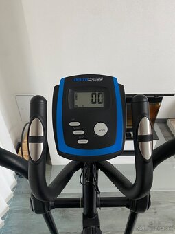 Elipticky trenažér - 10