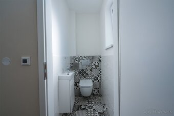 Na predaj moderný rodinný dom – Veľké Leváre - 10