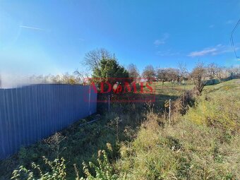 ADOMIS - predáme stavebný pozemok 392m2 Ploské - 10