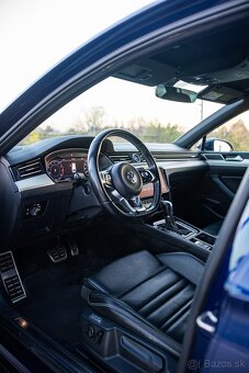 VW Passat R-LINE DSG Ťažné Virtual CarPlay ACC Lane-assist - 10