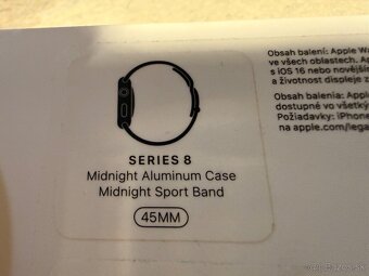 Apple Watch 8 45mm - 10