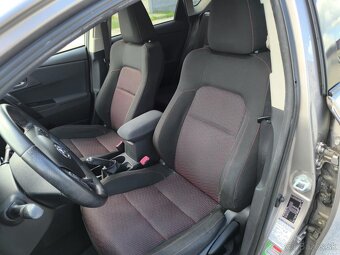 Toyota Auris 1.6 l 97kw 6MT - 10